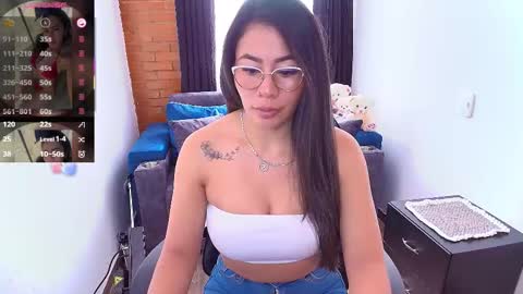 laura  online show from November 17, 2025, 3:07 pm