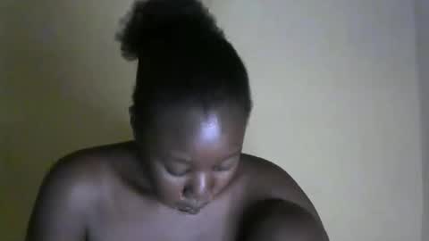 Snapshot of sexy_melanin11 chatting on October 13, 2025, 7:36 pm sexy_melanin11 online show from October 13, 2025, 7:36 pm