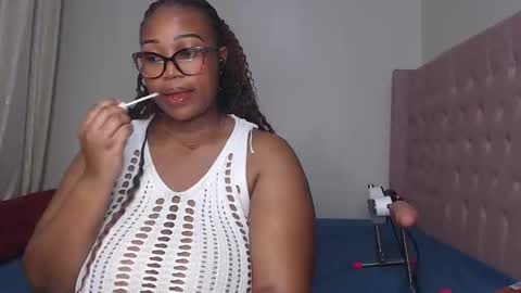 Snapshot of sexy_mistress5 chatting on November 25, 2025, 8:42 pm sexy online show from November 25, 2025, 8:42 pm