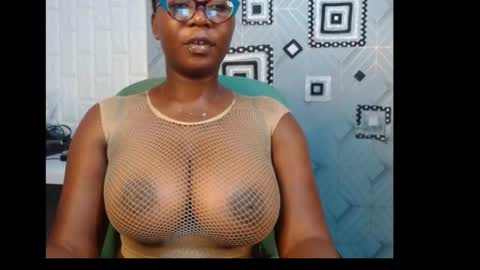 Snapshot of sexy_pearl12 chatting on January 12, 2025, 9:51 am zoe online show from January 12, 2025, 9:51 am