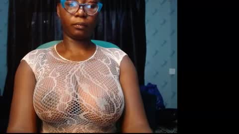 Snapshot of sexy_pearl12 chatting on January 24, 2025, 9:49 am zoe online show from January 24, 2025, 9:49 am