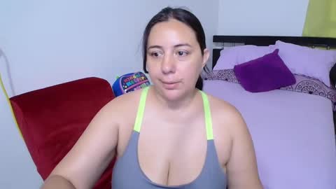 Snapshot of sexy_ticki chatting on December 13, 2024, 6:38 pm janel online show from December 13, 2024, 6:38 pm