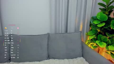 Snapshot of sexyangeloux chatting on November 1, 2025, 9:06 pm Lou online show from November 1, 2025, 9:06 pm