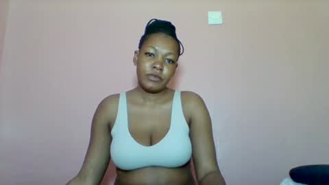 sexyapple2002 online show from September 20, 2025, 4:57 am