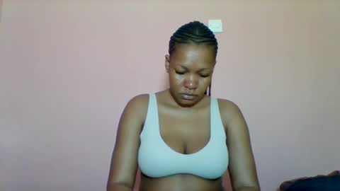 sexyapple2002 online show from September 22, 2025, 6:04 am