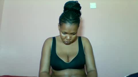 sexyapple2002 online show from October 5, 2025, 10:46 am