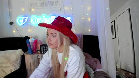 Ashley Teal online show from February 3, 2025, 1:41 am