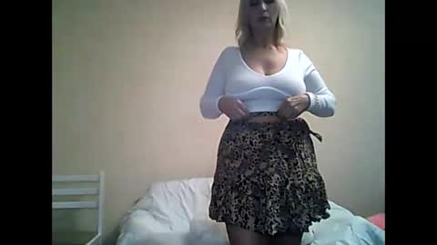 Snapshot of sexybabyforyou chatting on December 3, 2024, 6:37 am sexybabyforyou online show from December 3, 2024, 6:37 am