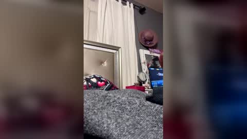 Snapshot of sexybbwqueen83 chatting on December 17, 2025, 8:31 am sexybbwqueen83 online show from December 17, 2025, 8:31 am