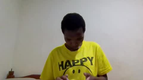 Essy online show from November 5, 2025, 1:22 pm