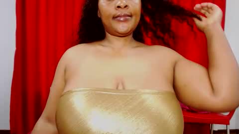 Snapshot of sexybustyboobs chatting on September 18, 2025, 4:58 am sexybustyboobs online show from September 18, 2025, 4:58 am