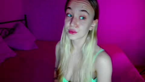 Sophia online show from March 12, 2025, 2:01 pm