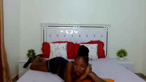 Snapshot of sexyebony256 chatting on February 7, 2025, 9:37 am SexyEbony online show from February 7, 2025, 9:37 am