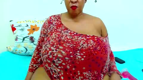 sexyebonylove89 online show from February 6, 2025, 1:32 pm