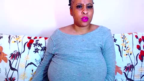 sexyebonylove89 online show from December 15, 2025, 5:12 am