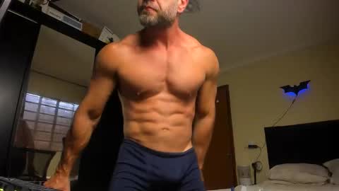 chris online show from November 25, 2025, 4:18 pm