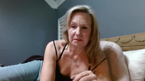 Snapshot of sexyfloridamilf chatting on January 19, 2025, 3:21 pm LisaisLuscious online show from January 19, 2025, 3:21 pm