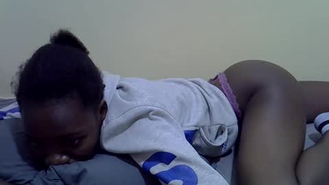 sexyghurl12 online show from October 3, 2025, 5:59 am