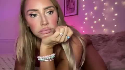 Ashley Love online show from November 9, 2025, 8:12 am