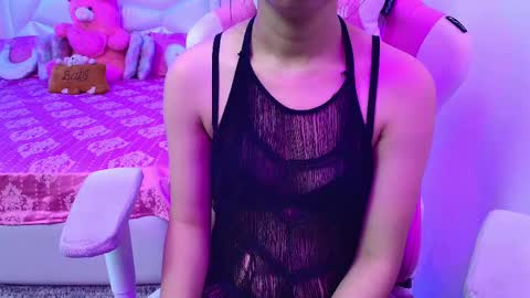 Snapshot of sexyislive chatting on March 4, 2025, 5:00 am sexyislive online show from March 4, 2025, 5:00 am