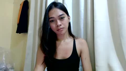 Snapshot of sexykarina_ chatting on November 24, 2025, 2:33 am Karina3 online show from November 24, 2025, 2:33 am