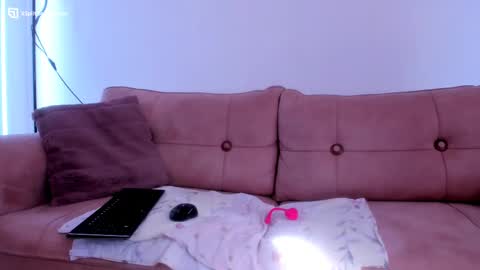 Snapshot of sexymaja77 chatting on March 9, 2025, 8:51 am David online show from March 9, 2025, 8:51 am