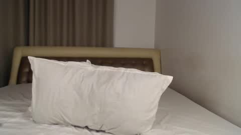 Snapshot of sexymia06 chatting on January 17, 2025, 12:31 am Melina online show from January 17, 2025, 12:31 am