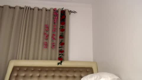 Snapshot of sexymia06 chatting on February 2, 2025, 1:02 am Melina online show from February 2, 2025, 1:02 am