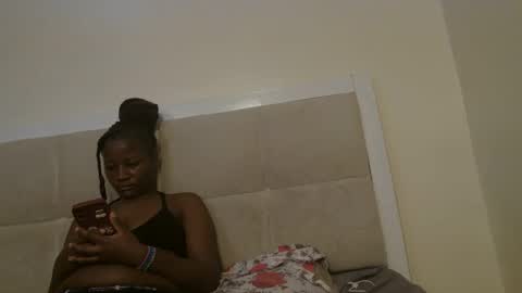 Snapshot of sexymia56 chatting on October 11, 2025, 5:39 am Miss mia online show from October 11, 2025, 5:39 am