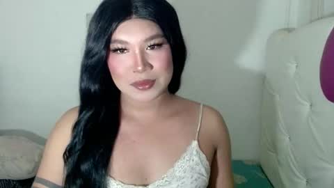 Snapshot of sexymika_xoxo chatting on November 5, 2025, 4:51 pm Mika online show from November 5, 2025, 4:51 pm