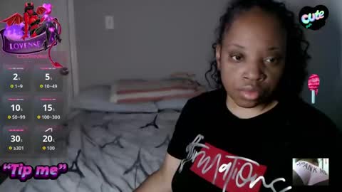 SexyMona online show from November 13, 2025, 5:39 am