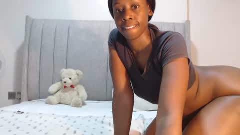 Snapshot of sexymonalisa1 chatting on September 15, 2025, 5:02 pm sexymonalisa1 online show from September 15, 2025, 5:02 pm