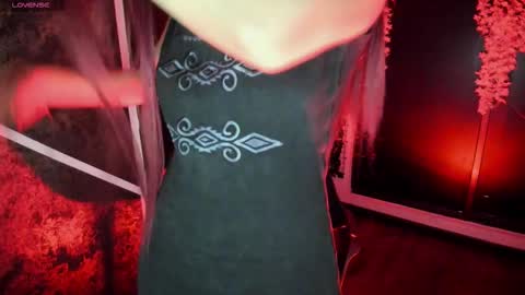 N A F online show from November 7, 2025, 7:36 pm