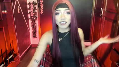 N A F online show from November 13, 2025, 7:57 pm