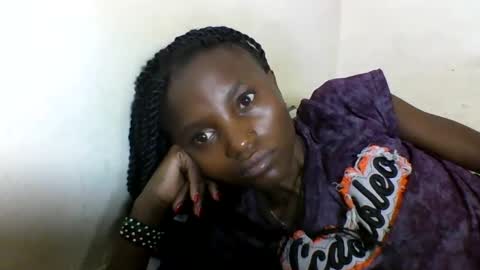 Snapshot of sexyneedle22 chatting on February 18, 2025, 5:53 am VIVIAN online show from February 18, 2025, 5:53 am