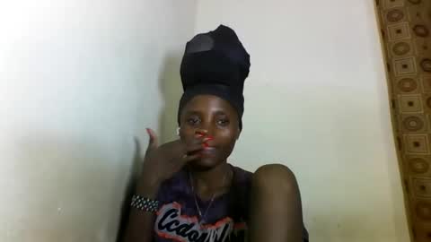 Snapshot of sexyneedle22 chatting on February 18, 2025, 2:59 pm VIVIAN online show from February 18, 2025, 2:59 pm