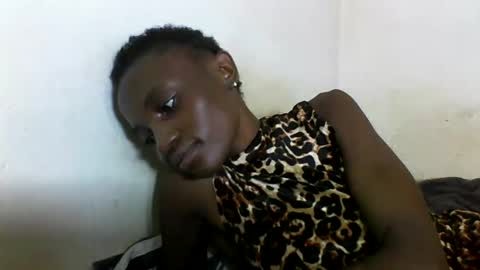 Snapshot of sexyneedle22 chatting on February 22, 2025, 8:40 am VIVIAN online show from February 22, 2025, 8:40 am