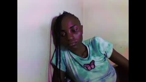 Snapshot of sexyneedle22 chatting on March 7, 2025, 4:46 am VIVIAN online show from March 7, 2025, 4:46 am