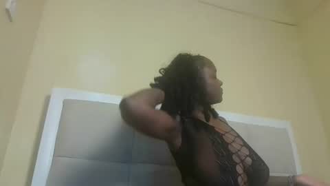 nina online show from September 19, 2025, 6:37 am