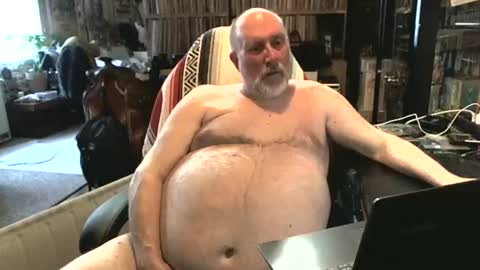 Snapshot of sexyolbear chatting on February 7, 2025, 2:58 pm Grizz Lee Bear online show from February 7, 2025, 2:58 pm
