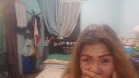 Snapshot of sexyregy69 chatting on March 7, 2025, 5:17 pm sexyregy69 online show from March 7, 2025, 5:17 pm