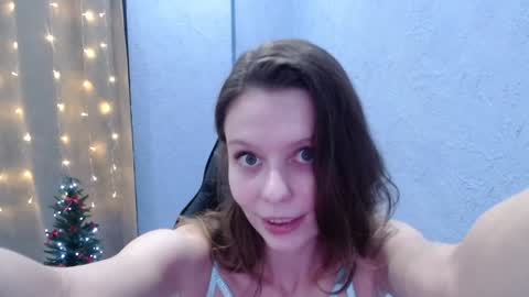 Sofi Smile online show from December 28, 2024, 8:36 pm