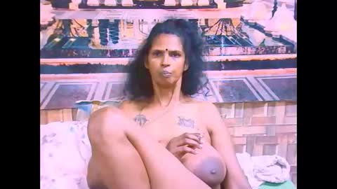 sexyva4u2luv online show from September 9, 2025, 1:43 pm