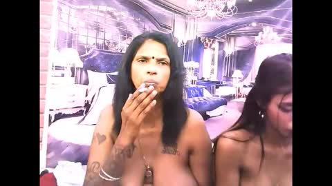 sexyva4u2luv online show from November 15, 2025, 12:13 pm