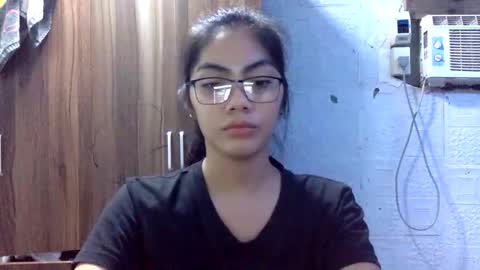 Xenaaa online show from October 19, 2025, 8:53 pm