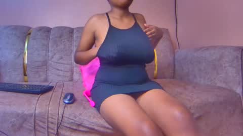 sexyyred_ online show from December 9, 2024, 9:37 pm