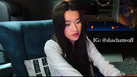 Snapshot of shachatte chatting on November 15, 2025, 8:44 am Shachatte online show from November 15, 2025, 8:44 am