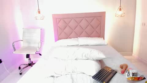 Shadahi online show from September 18, 2025, 1:24 pm