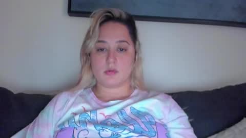 Shaday online show from February 10, 2025, 10:51 pm