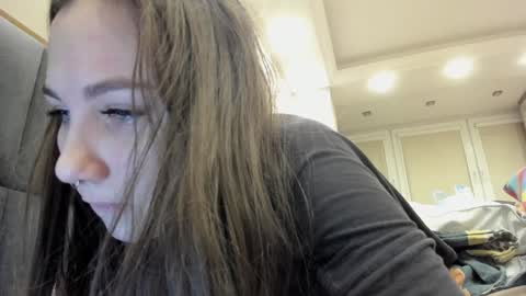 Snapshot of shadow_raffi chatting on December 15, 2024, 2:16 pm shadow_raffi online show from December 15, 2024, 2:16 pm